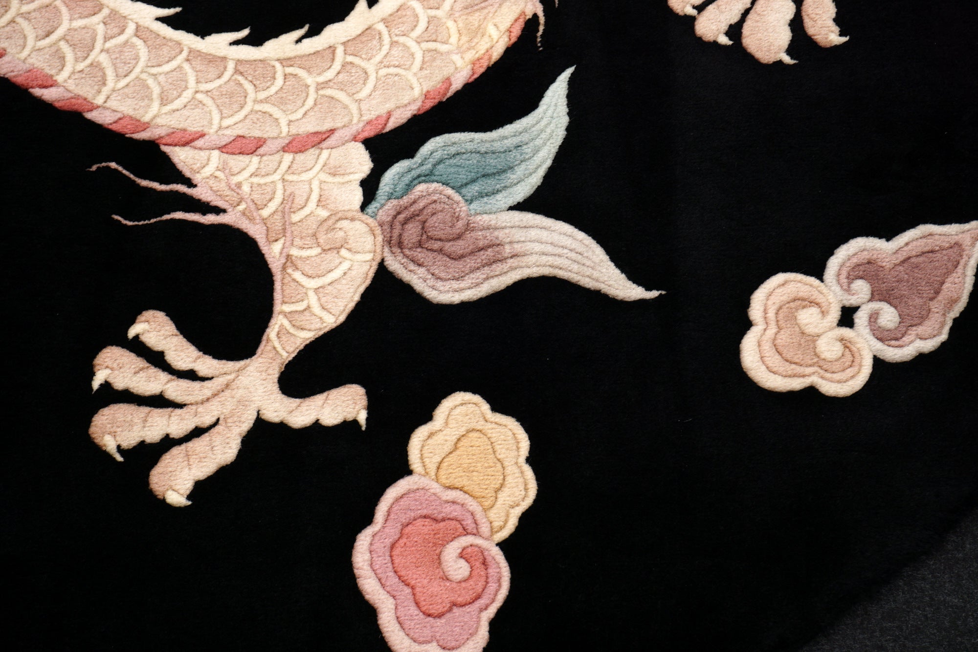 China Drachen Motiv 277 x 183 cm Orient Teppich