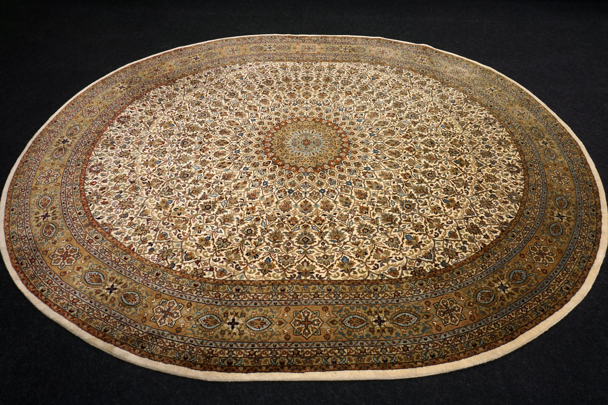 Täbriz Gombad 303 x 246 cm Indo Orient Teppich Handgeknüpft