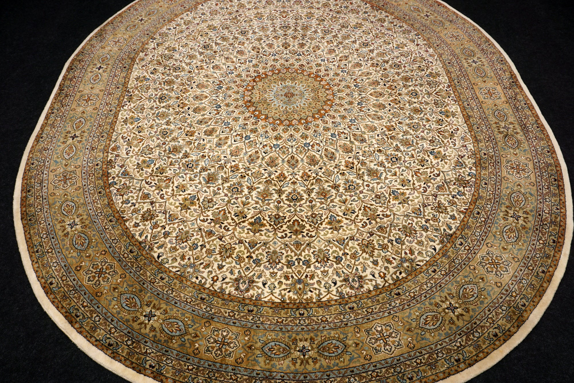 Täbriz Gombad 303 x 246 cm Indo Orient Teppich Handgeknüpft