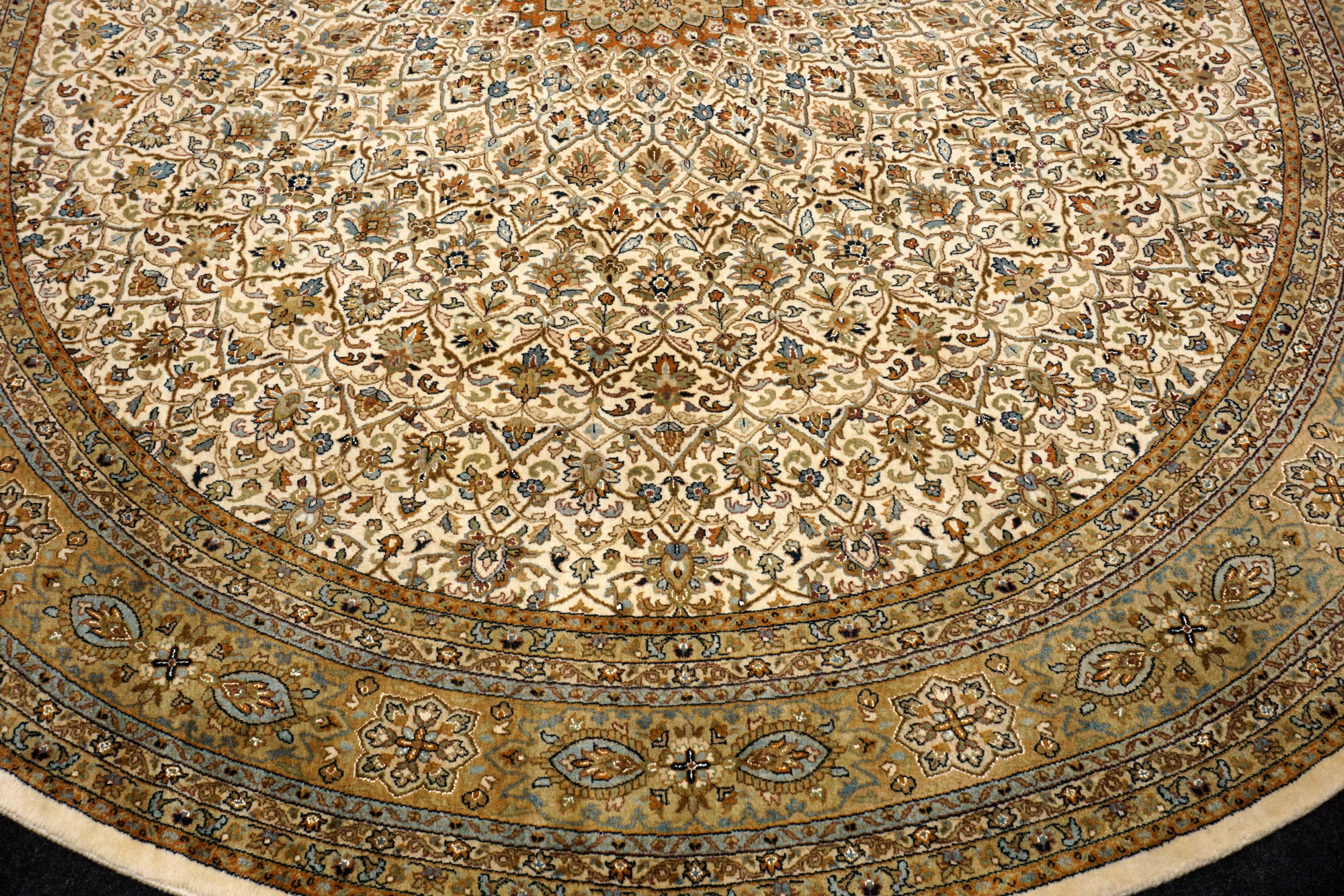 Täbriz Gombad 303 x 246 cm Indo Orient Teppich Handgeknüpft