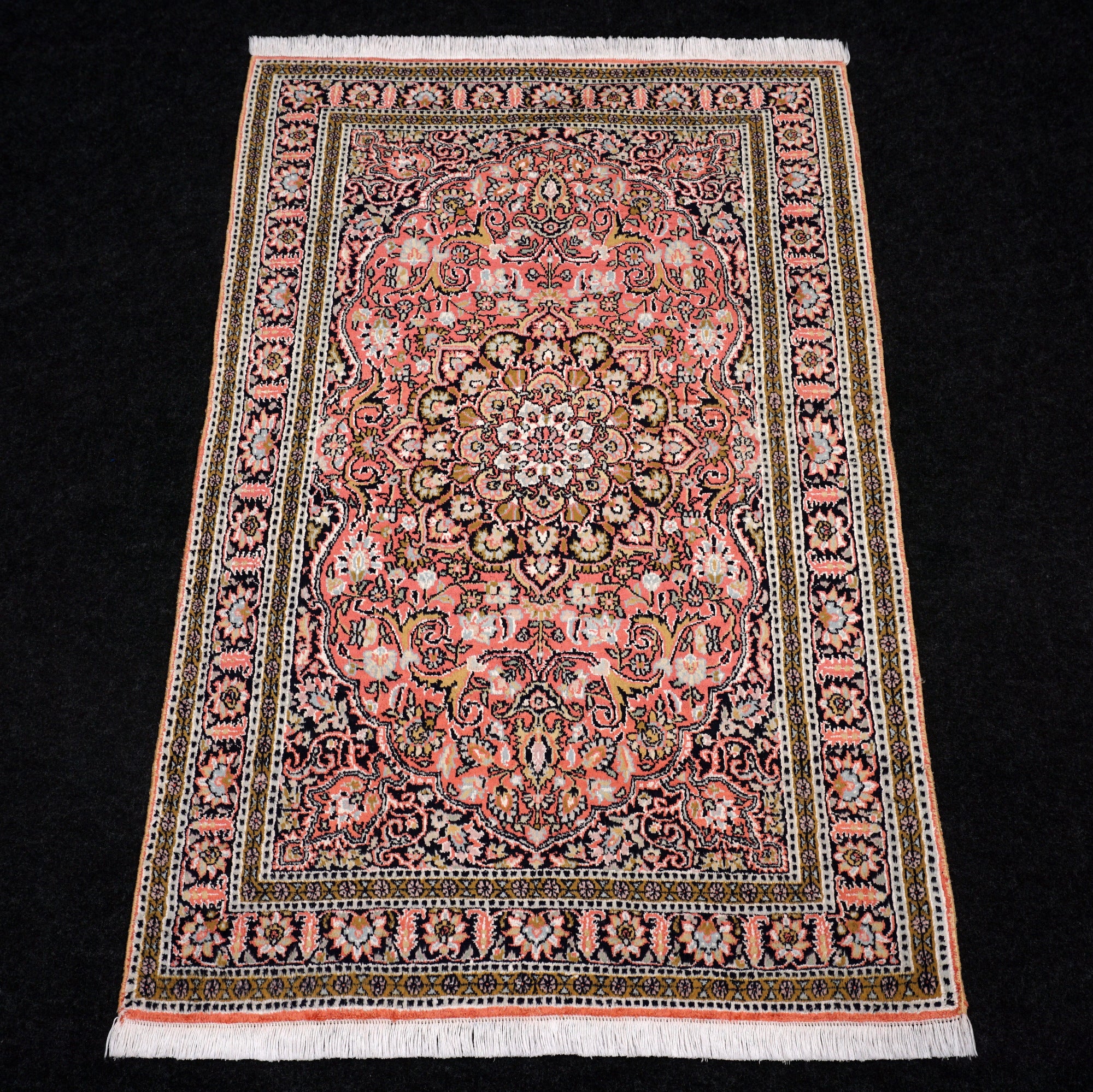 Kaschmir Orientteppich im Ghom-Stil