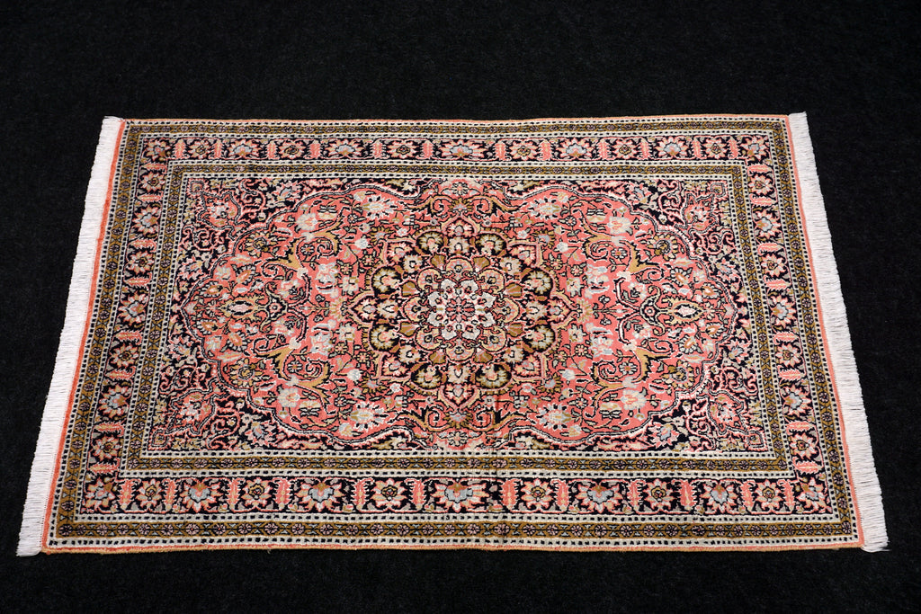 Kaschmir Orientteppich im Ghom-Stil