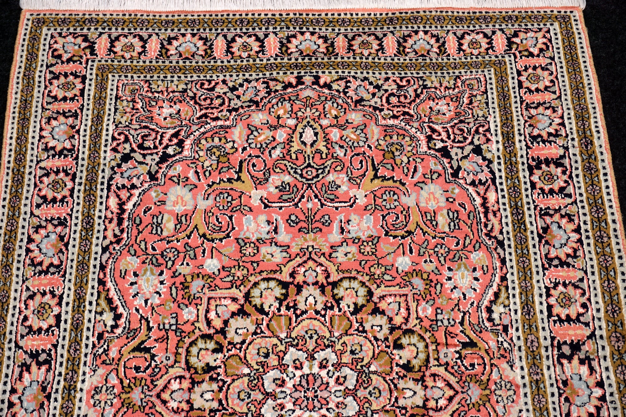 Kaschmir Orientteppich im Ghom-Stil