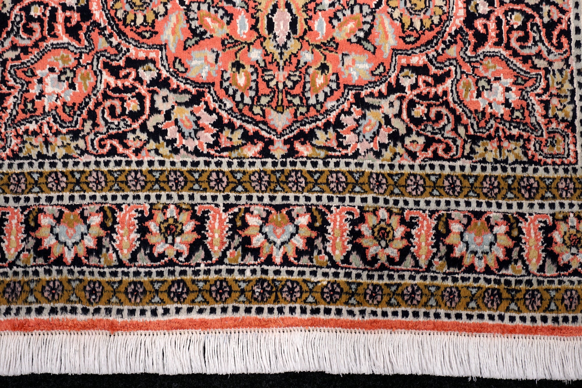 Kaschmir Orientteppich im Ghom-Stil