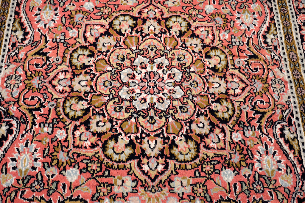 Kaschmir Orientteppich im Ghom-Stil
