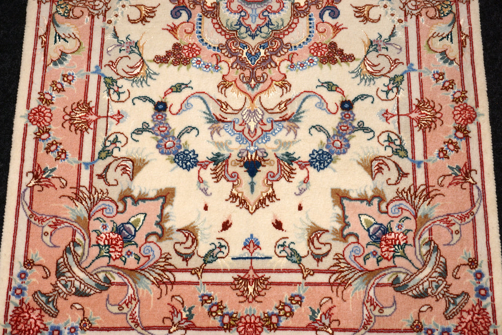 Täbriz Perserteppich - Beige mit Seide und Medaillon
