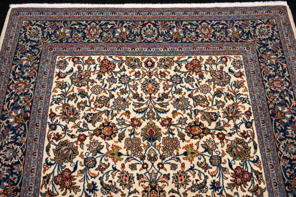 Keschan Perserteppich - florales Muster in Creme und Blau
