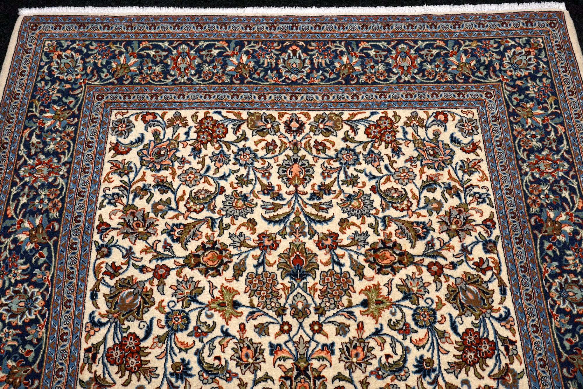 Keschan Perserteppich - florales Muster in Creme und Blau