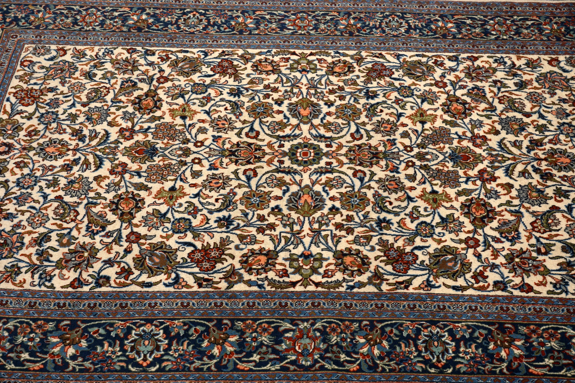 Keschan Perserteppich - florales Muster in Creme und Blau