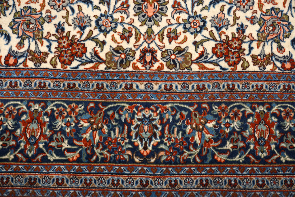 Keschan Perserteppich - florales Muster in Creme und Blau