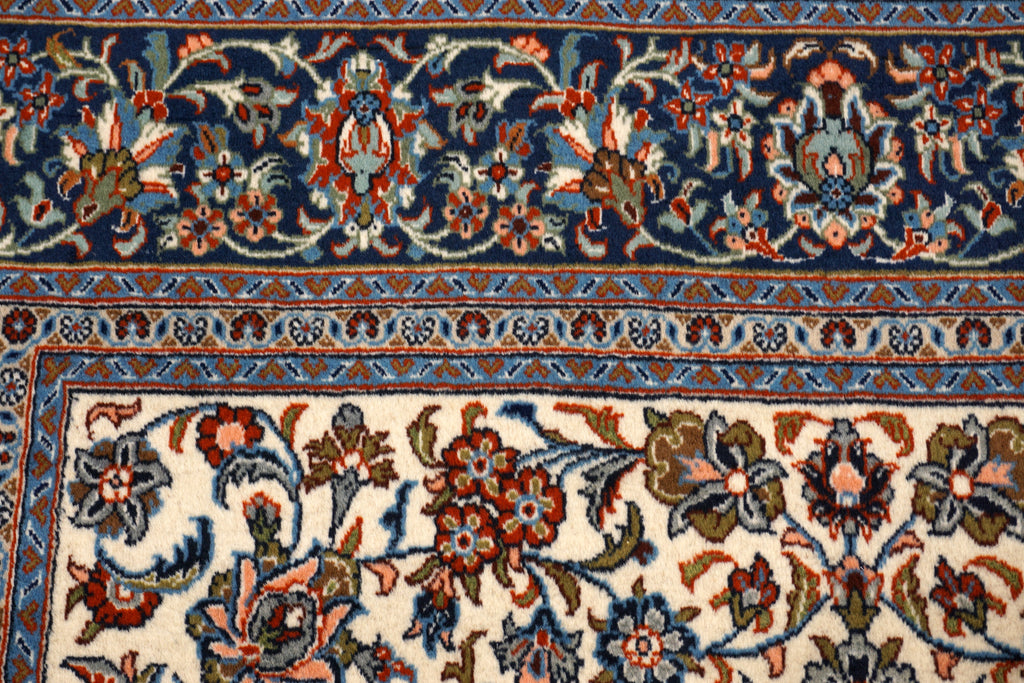 Keschan Perserteppich - florales Muster in Creme und Blau