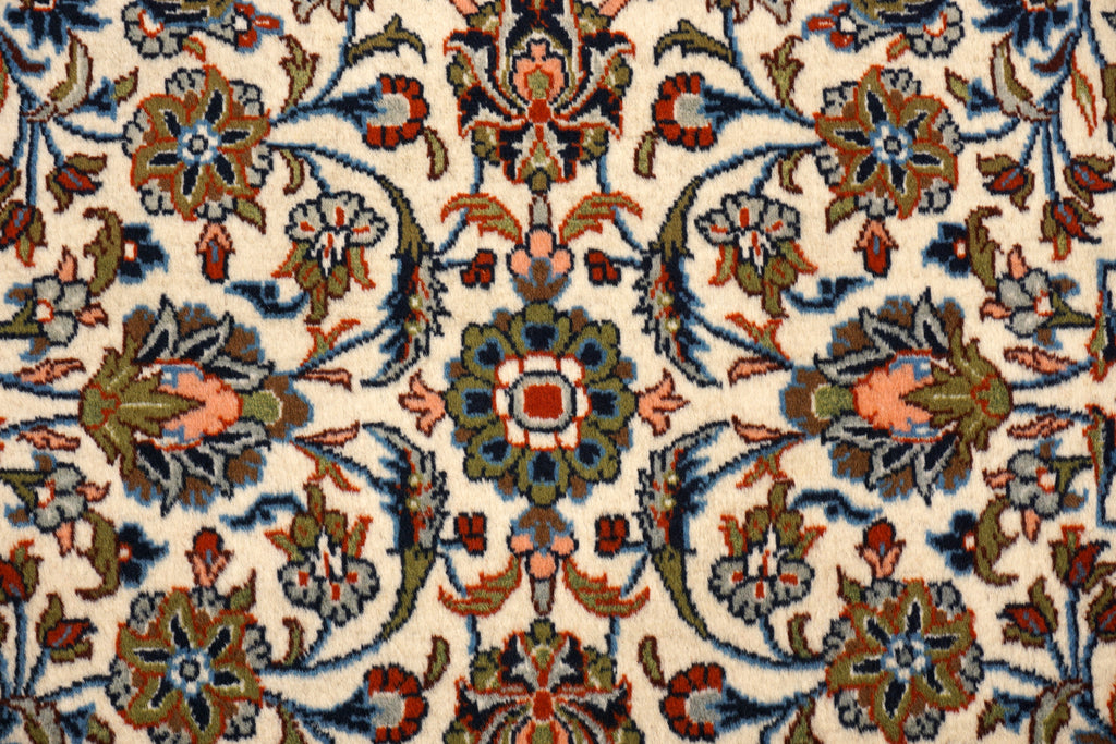 Keschan Perserteppich - florales Muster in Creme und Blau