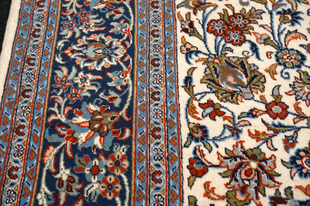 Keschan Perserteppich - florales Muster in Creme und Blau