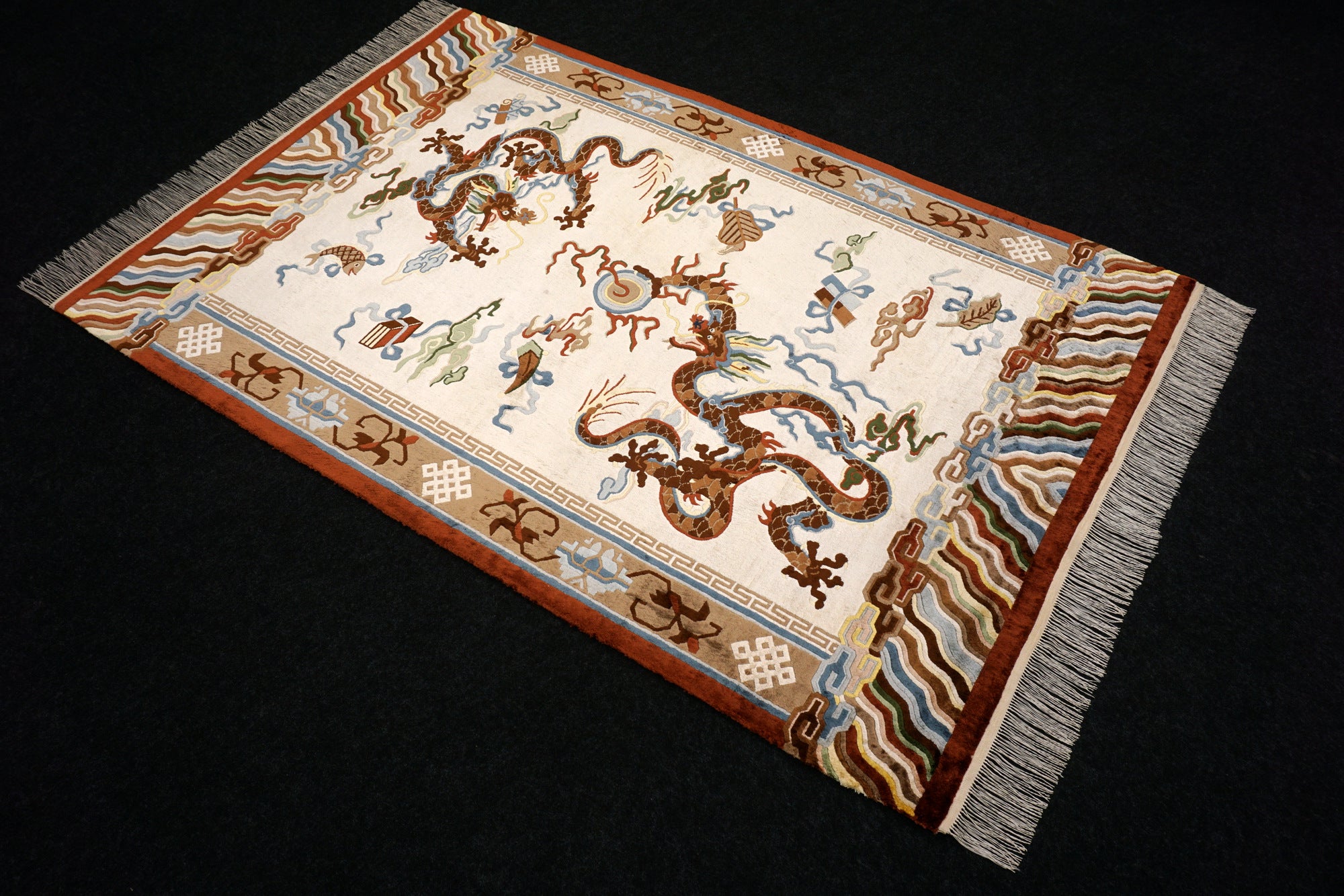 China Drachen Motiv Seidenteppich 184 x 124 cm Orient Teppich