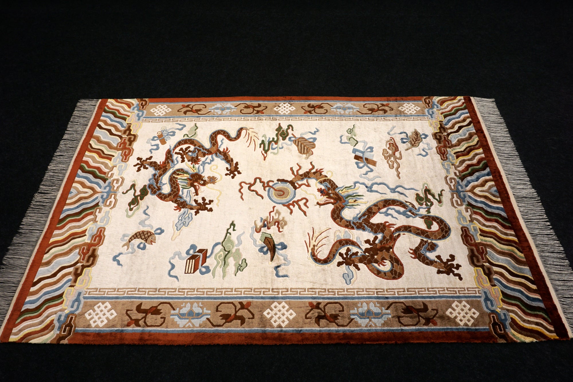 China Drachen Motiv Seidenteppich 184 x 124 cm Orient Teppich