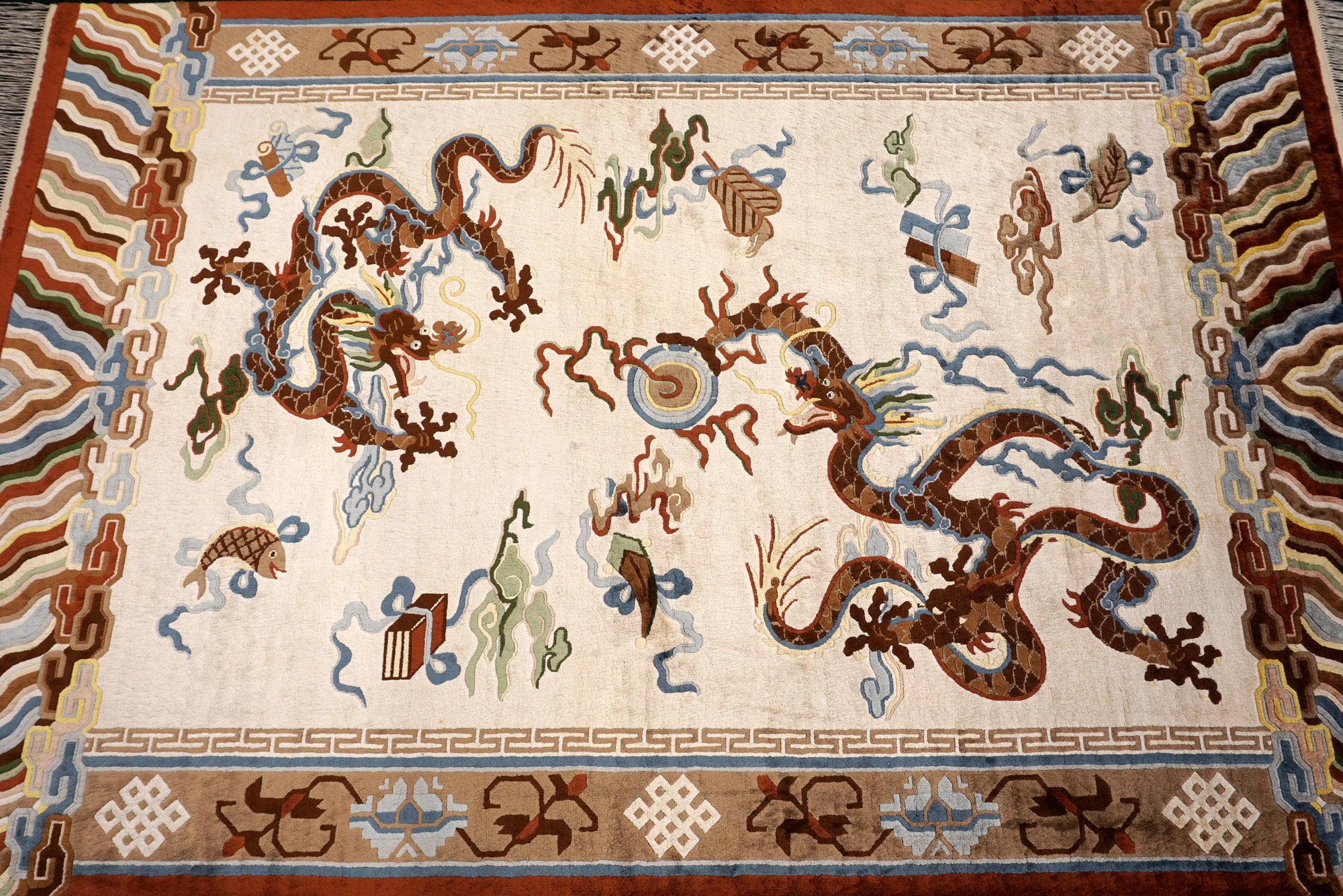 China Drachen Motiv Seidenteppich 184 x 124 cm Orient Teppich