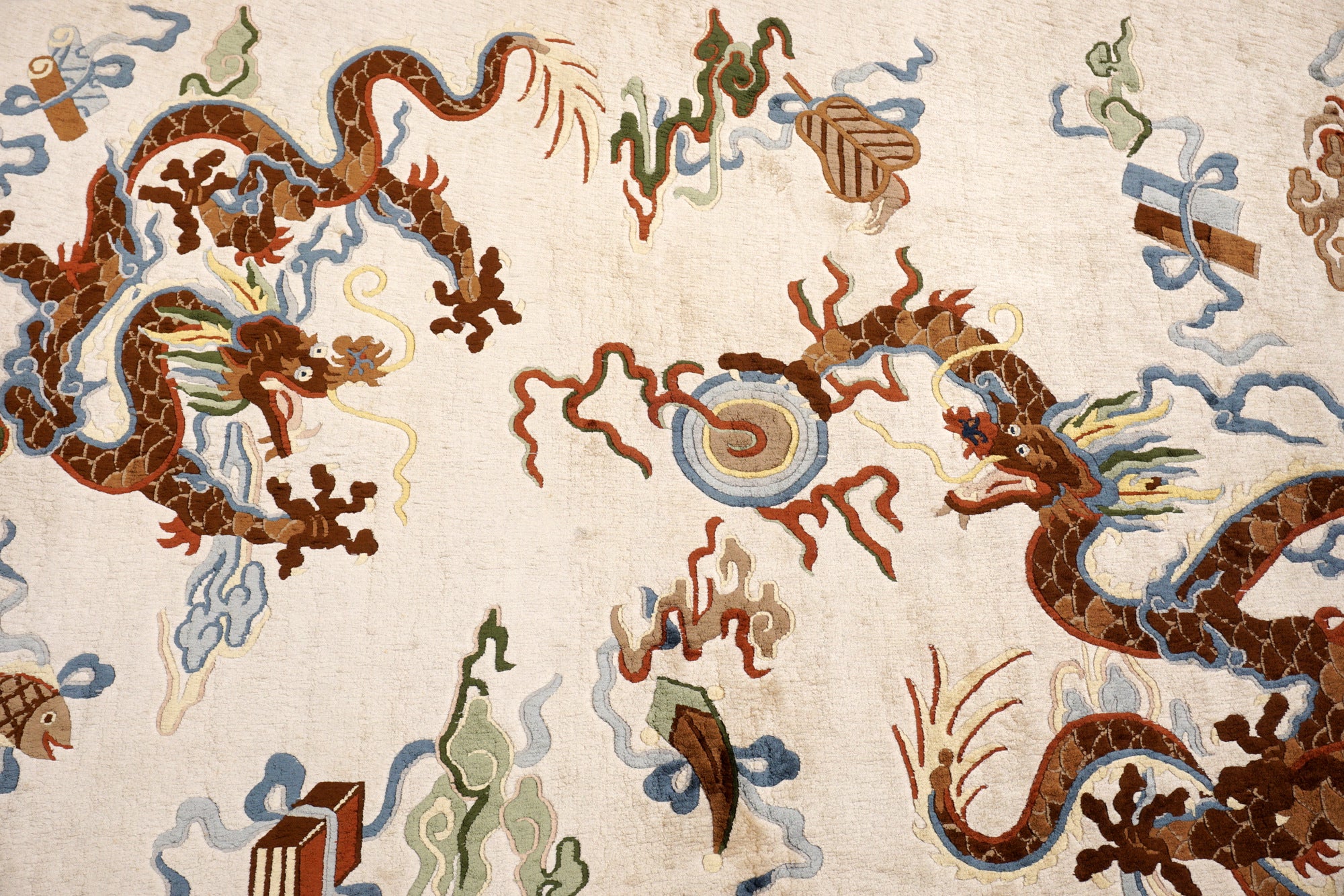China Drachen Motiv Seidenteppich 184 x 124 cm Orient Teppich