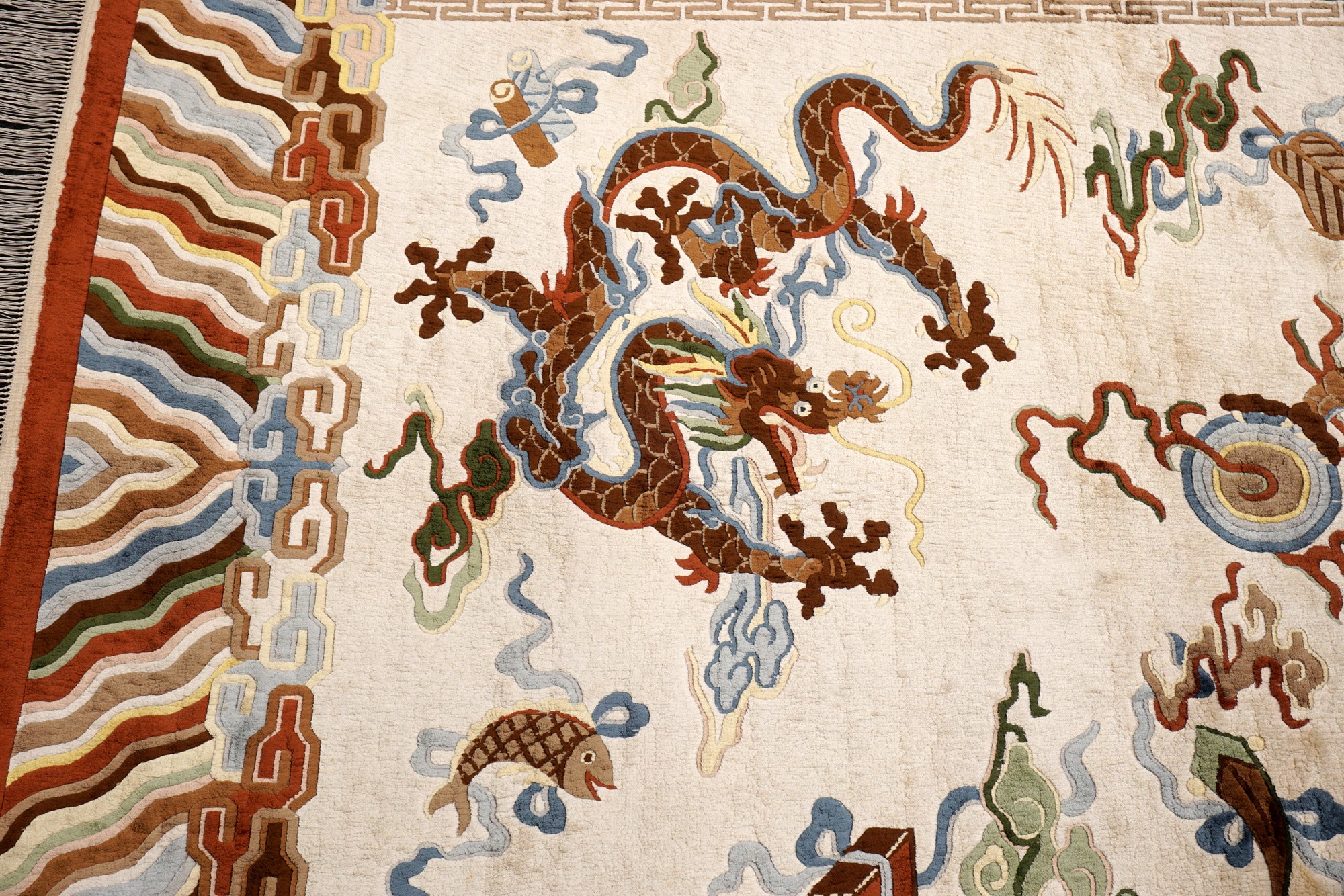 China Drachen Motiv Seidenteppich 184 x 124 cm Orient Teppich