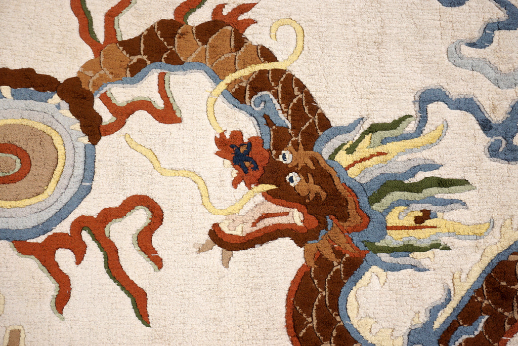 China Drachen Motiv Seidenteppich 184 x 124 cm Orient Teppich
