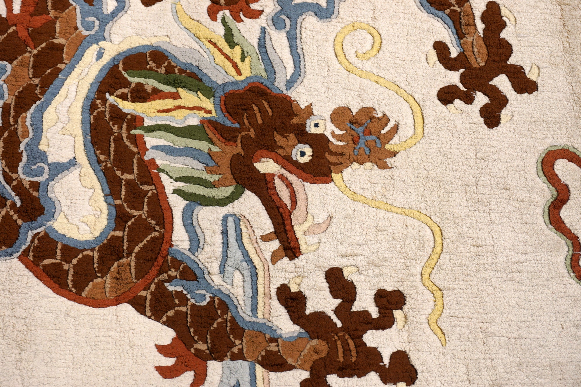 China Drachen Motiv Seidenteppich 184 x 124 cm Orient Teppich