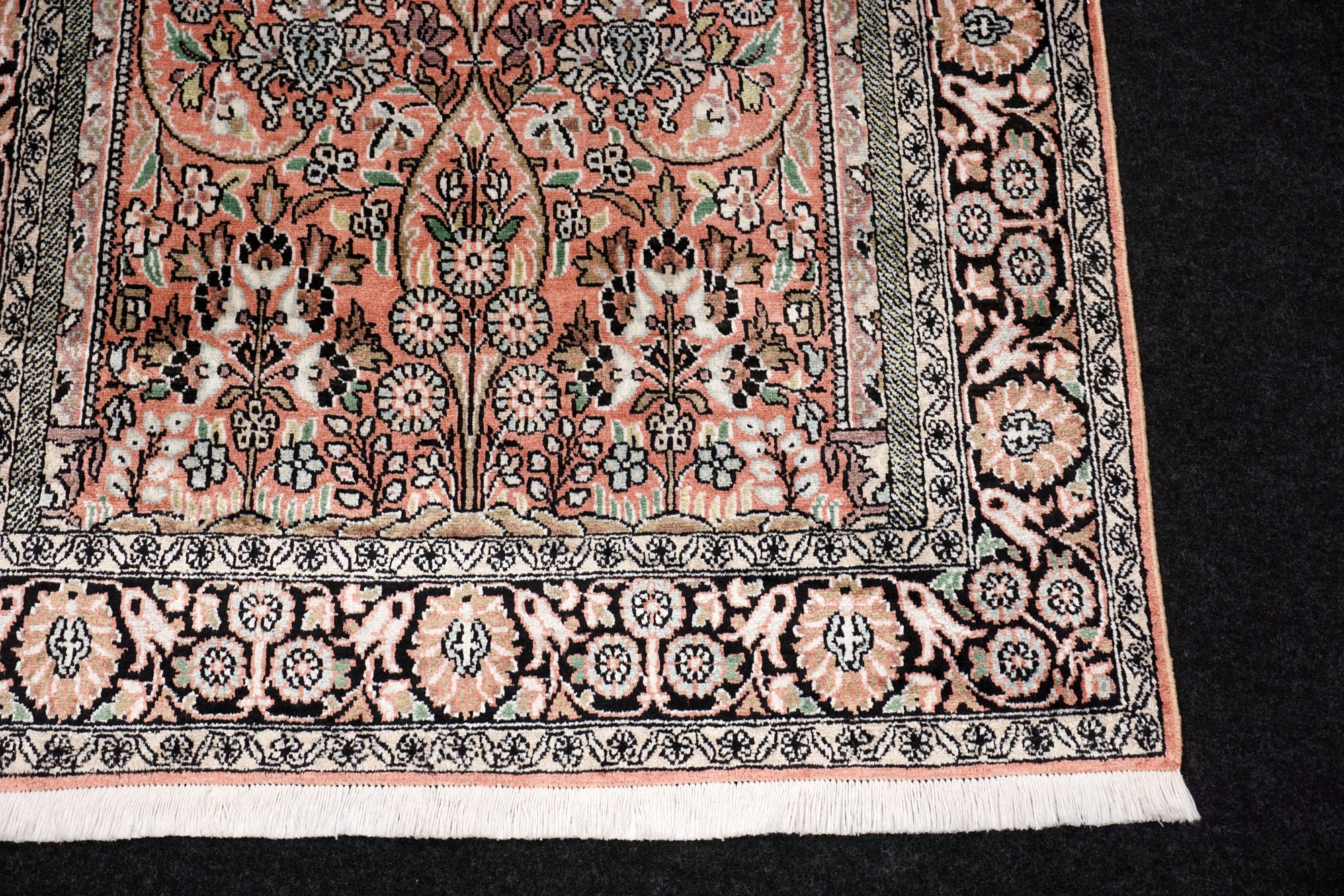 Ghom Kashmir 150 x 89 cm Orient Teppich Seidenteppich Handgeknüpft