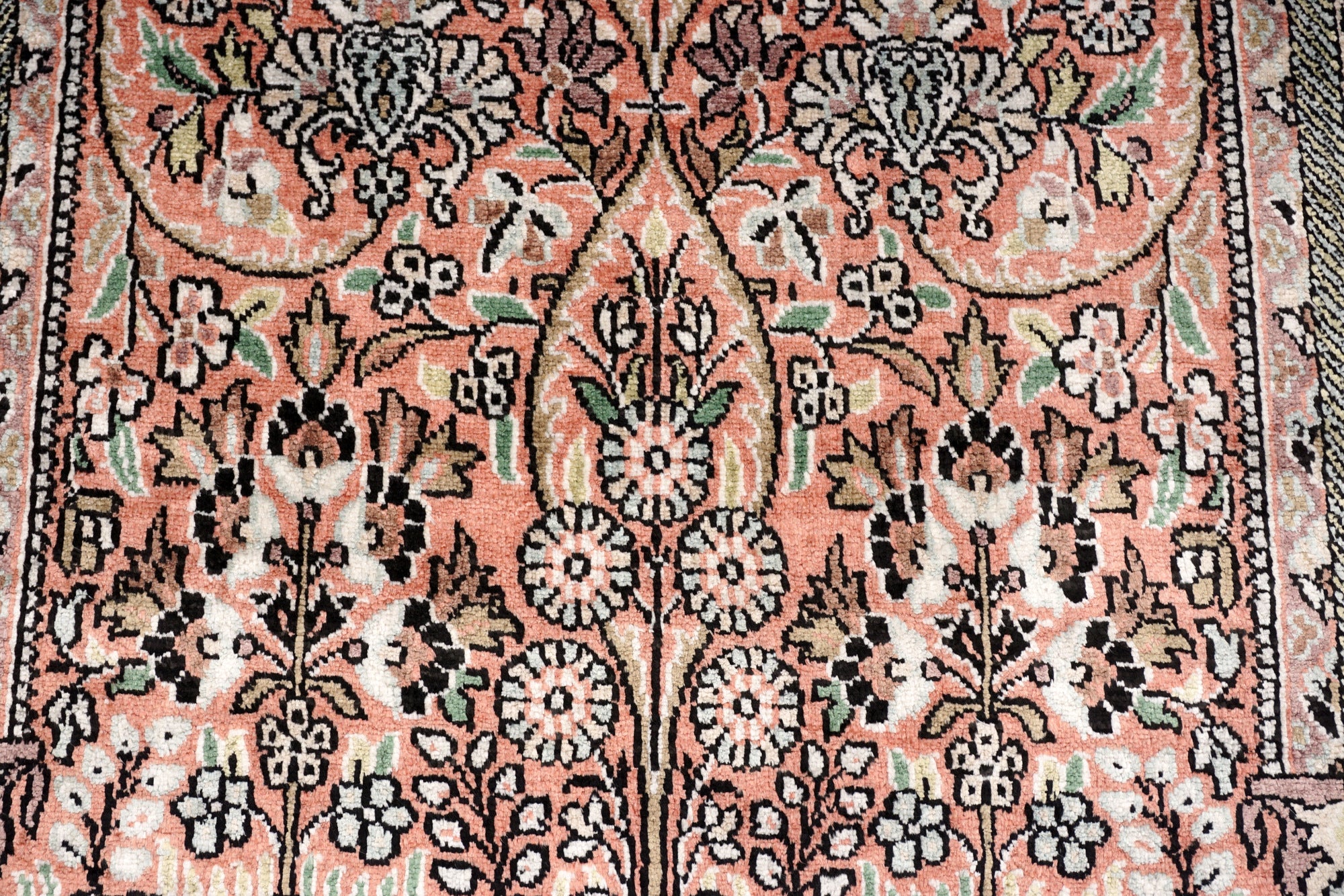 Ghom Kashmir 150 x 89 cm Orient Teppich Seidenteppich Handgeknüpft