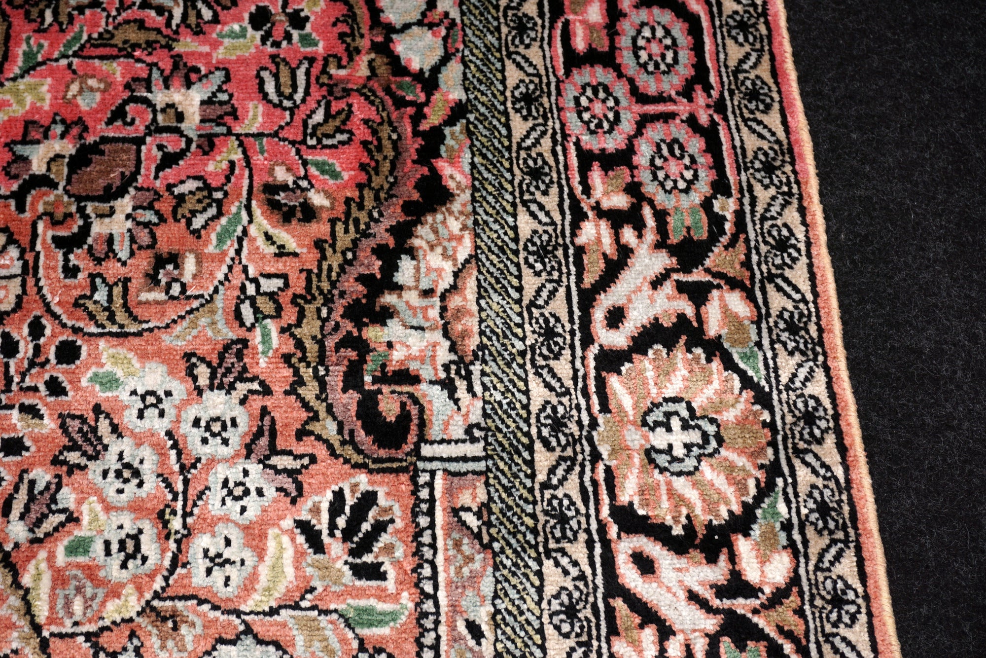 Ghom Kashmir 150 x 89 cm Orient Teppich Seidenteppich Handgeknüpft