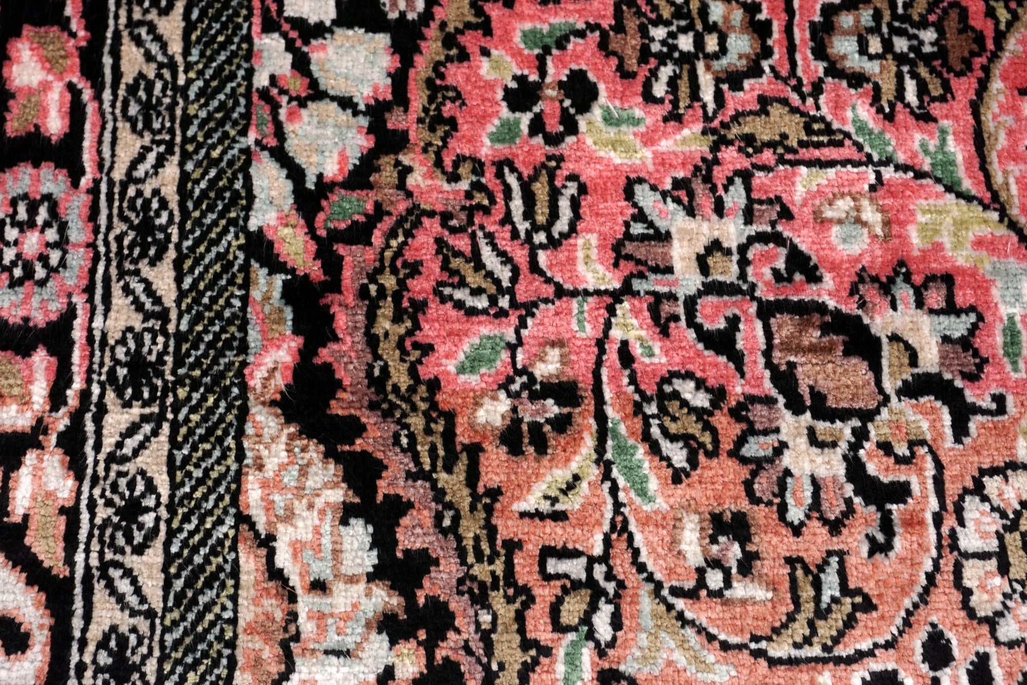 Ghom Kashmir 150 x 89 cm Orient Teppich Seidenteppich Handgeknüpft
