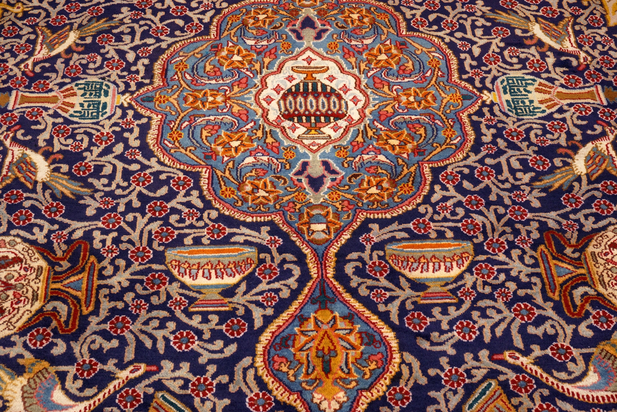 Kaschmar Teppich 390 x 293 cm Bilder Dunkelblau