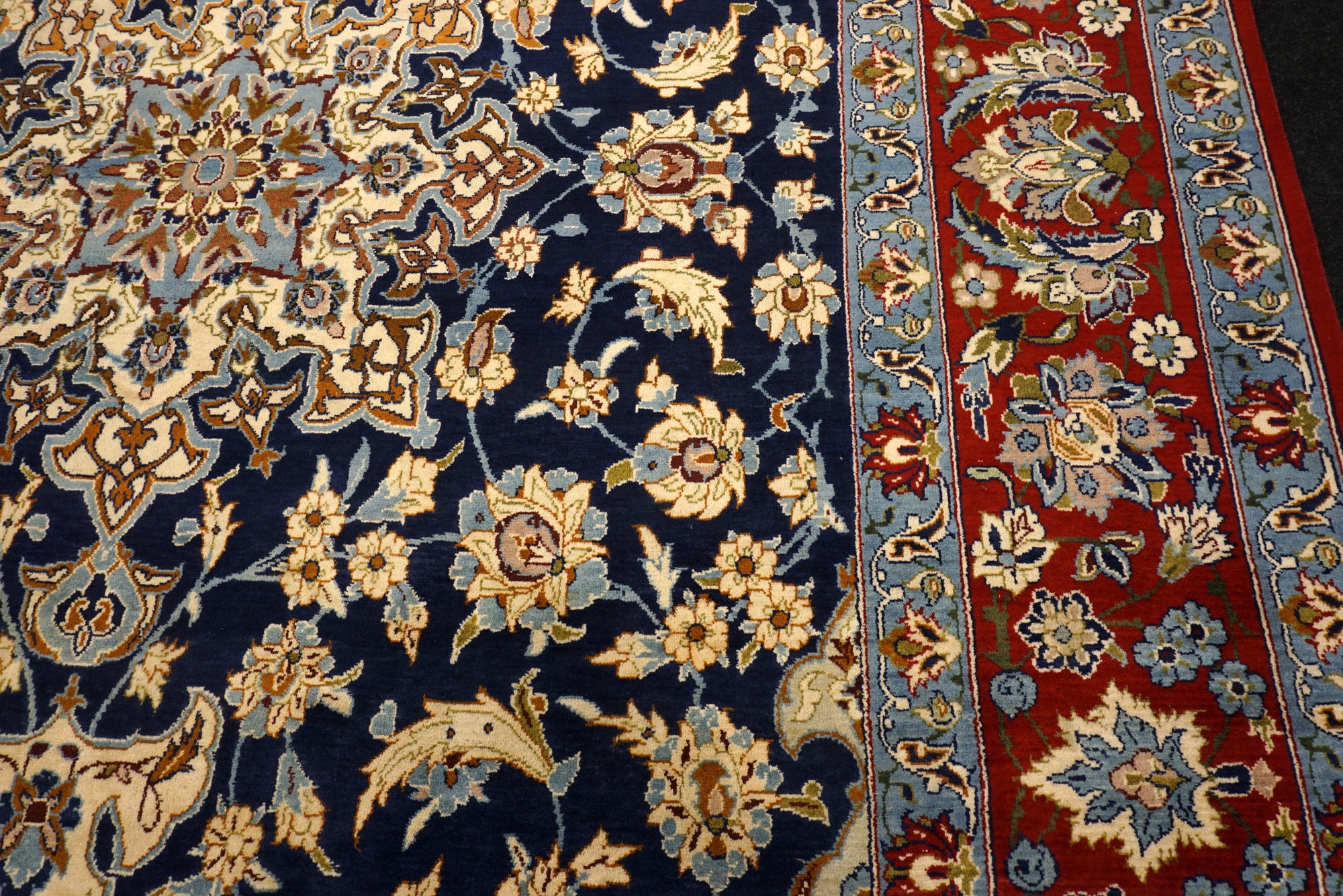 Yazd - Dunkelblau, Rot & Beige - Perserteppich