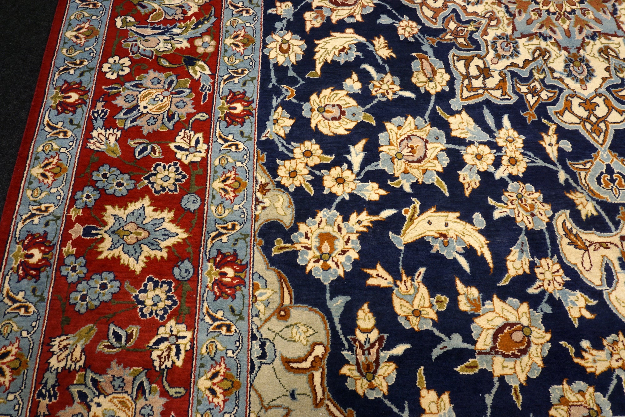 Yazd - Dunkelblau, Rot & Beige - Perserteppich