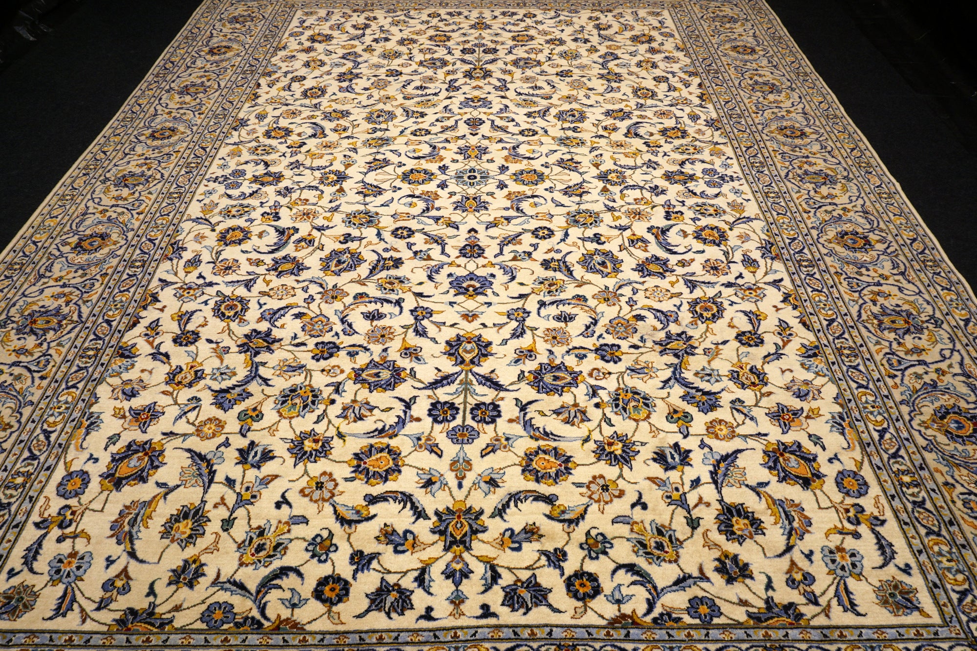 Keschan Perserteppich in Beige, Gold und Blau