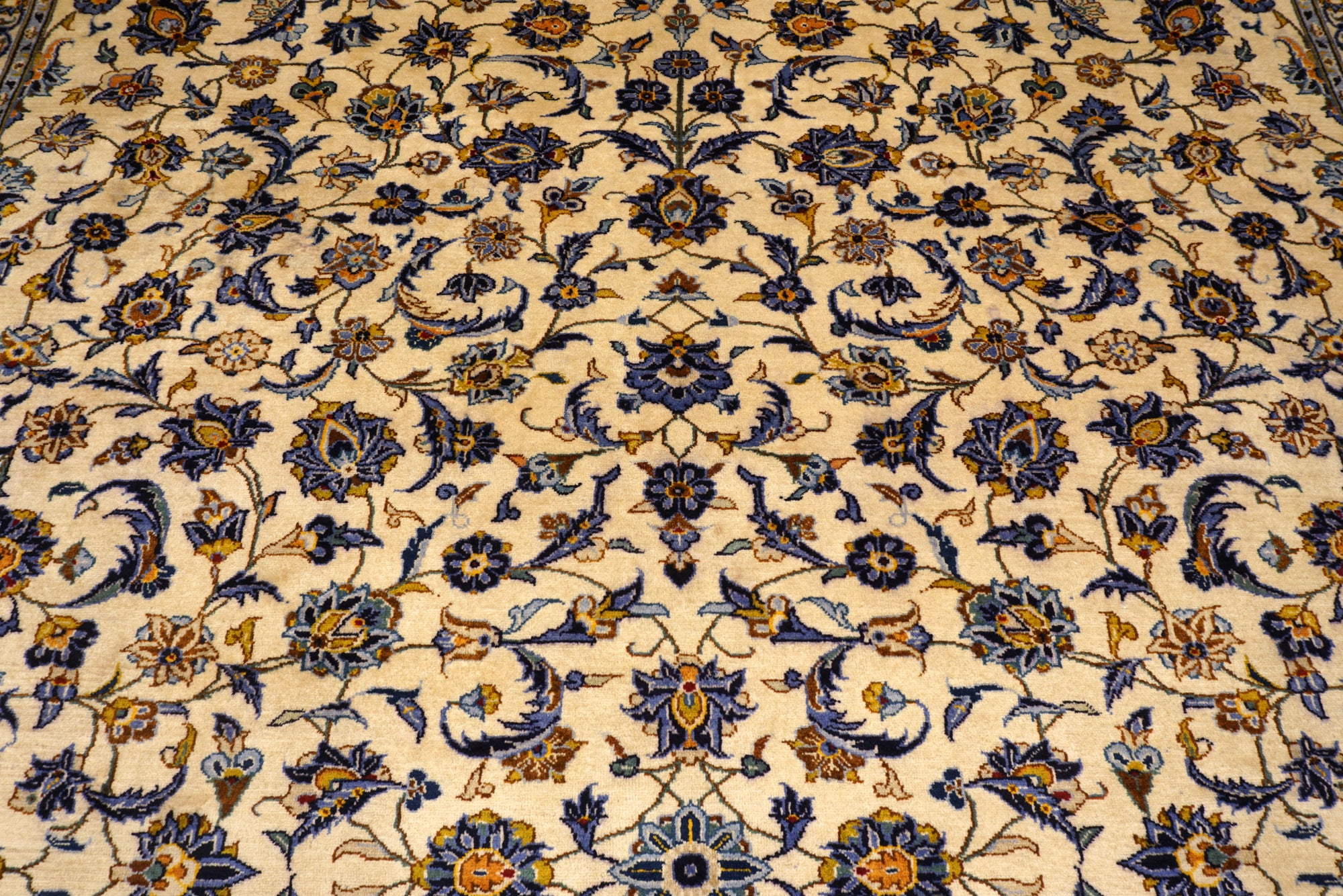 Keschan Perserteppich in Beige, Gold und Blau