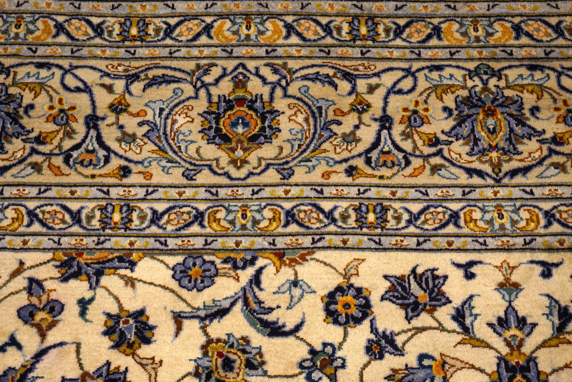 Keschan Perserteppich in Beige, Gold und Blau