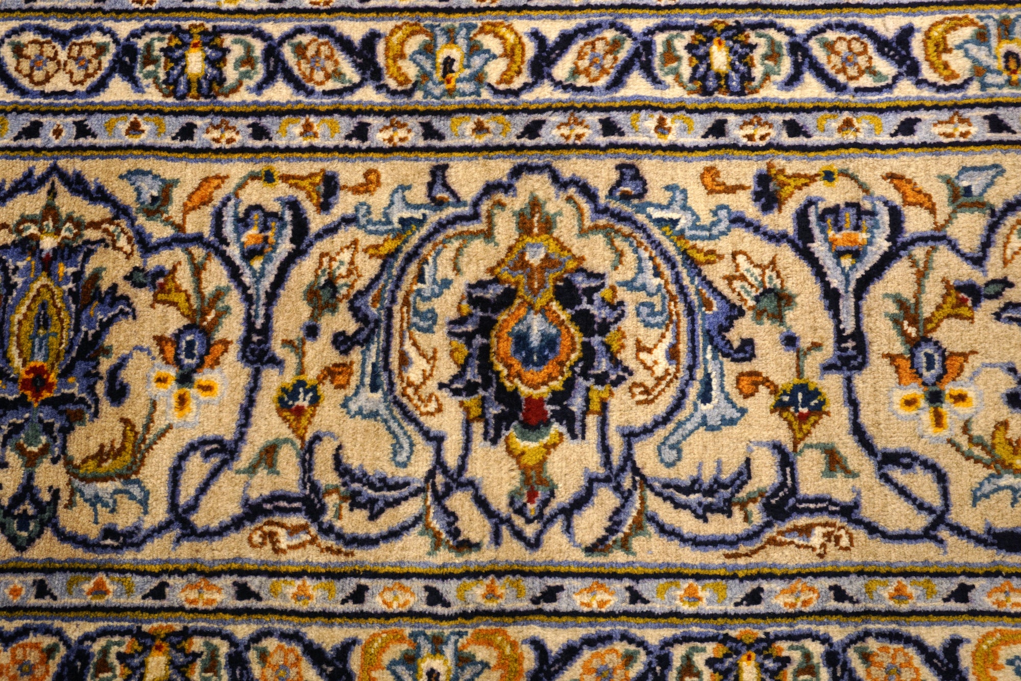 Keschan Perserteppich in Beige, Gold und Blau