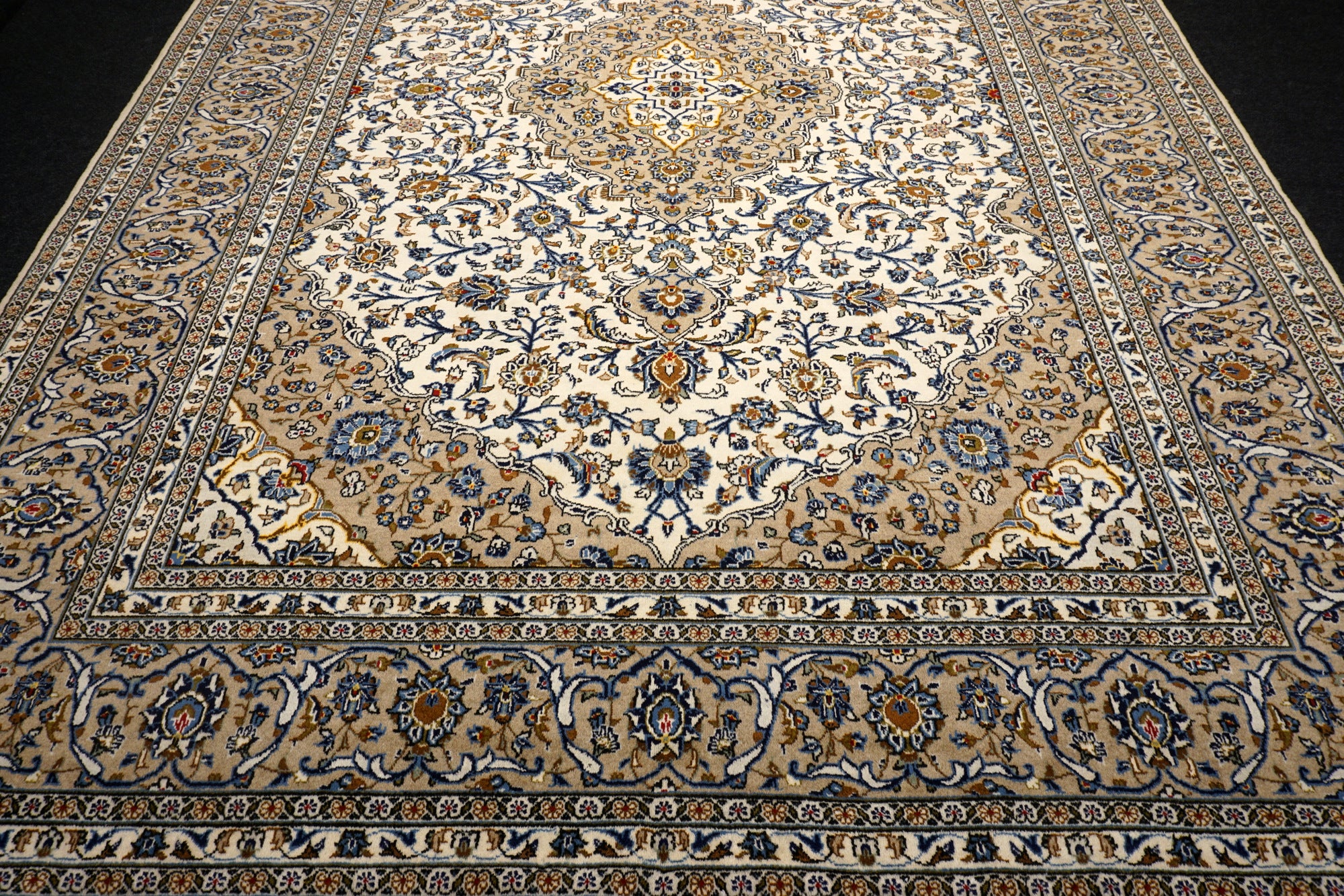 Keschan Teppich 401 x 297 cm Beige Sandfarbe