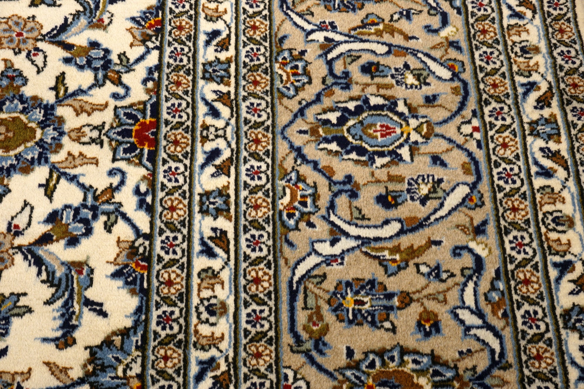 Keschan Teppich 401 x 297 cm Beige Sandfarbe