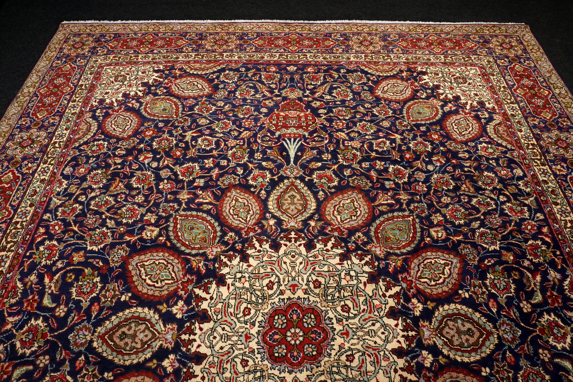 Täbriz Teppich 398 x 303 cm Dunkelblau Blau