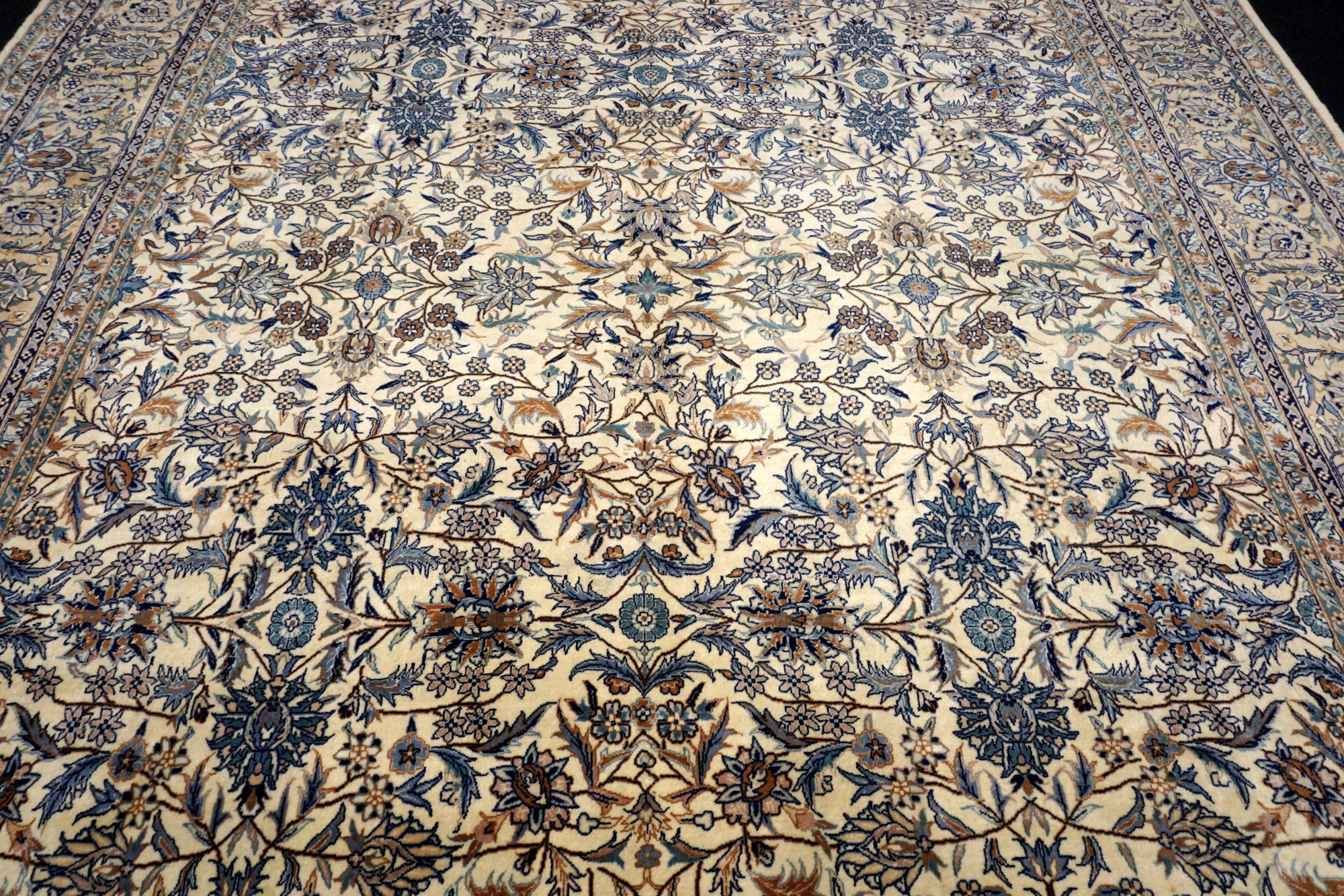 China Teppich 330 x 252 cm Täbriz Muster Beige Floral