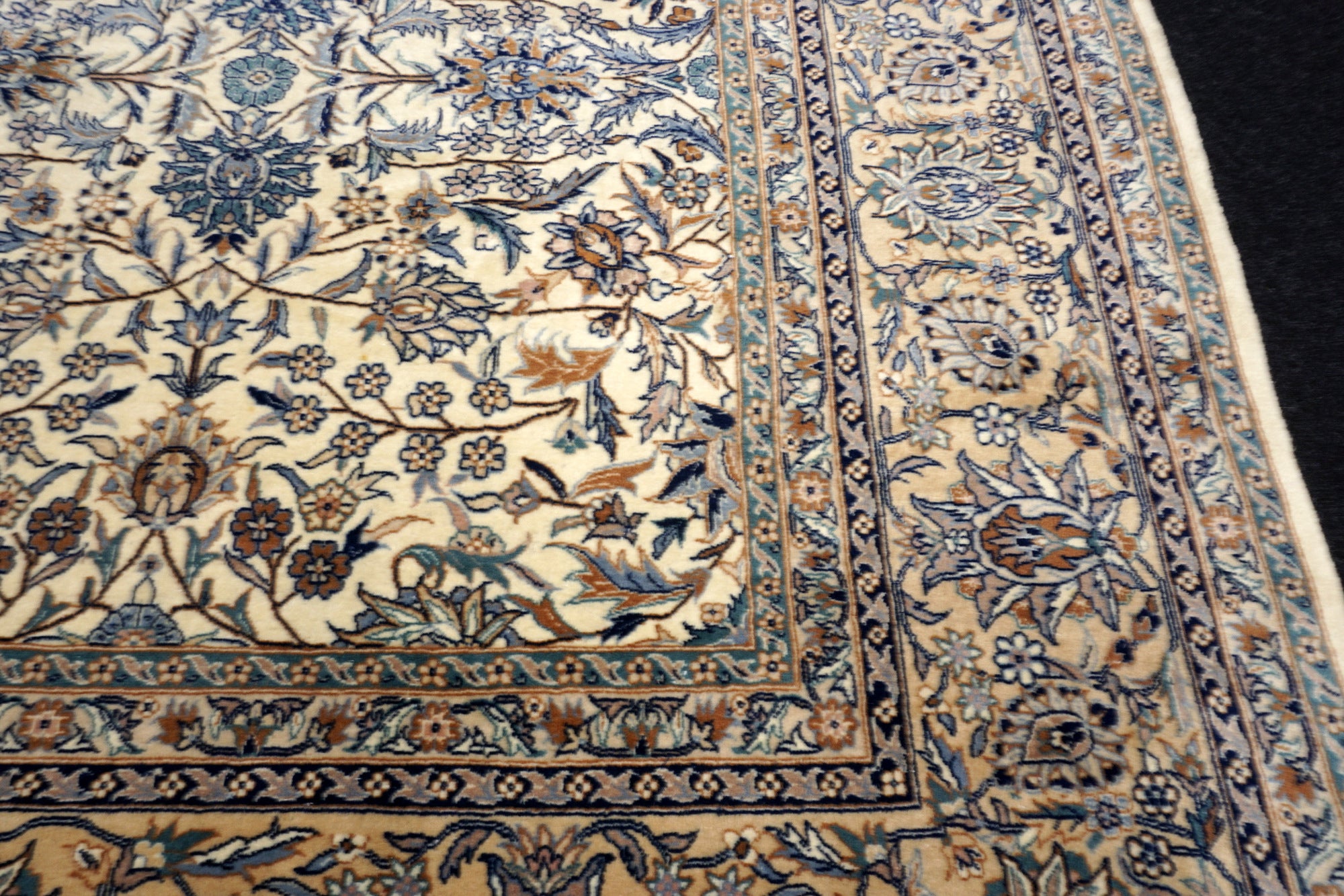 China Teppich 330 x 252 cm Täbriz Muster Beige Floral